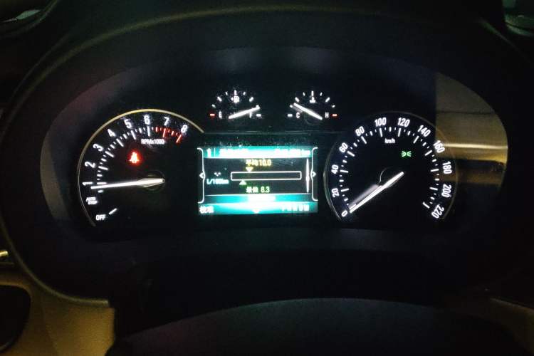 Used Buick GL8 2017 ES 28T Luxury Model China V Standard