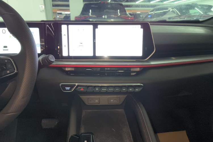 Used Geely Auto Coolray 2022 Bin Yue COOL 1.5TD DCT Ignite Edition