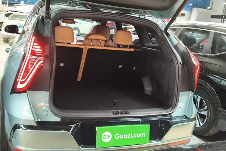 Used Geely Auto FX11 2025 4th Generation 1.5TD DCT Jinxiu Trunk