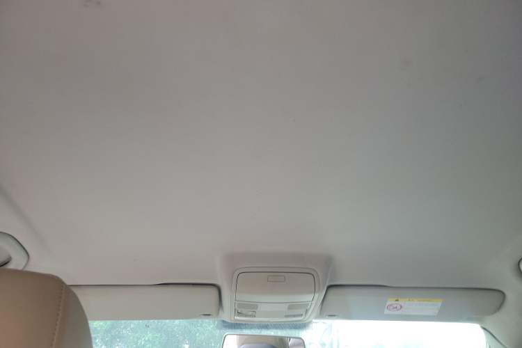 Used Volkswagen Tiguan 2016 300TSI Automatic Two-Wheel Drive Trend Edition Headliner