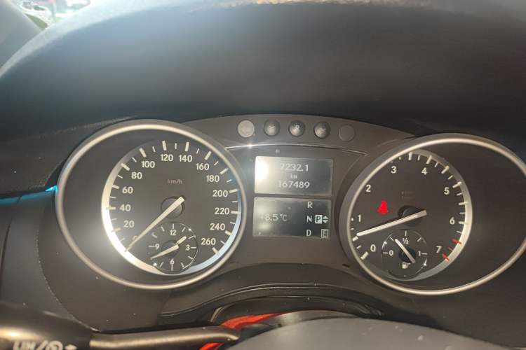 Used Mercedes-Benz R-Class 2010 R 300 L Business Model
