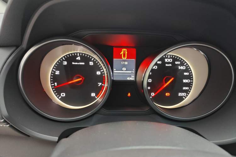 Used MG GS 2017 20T Manual Luxury Edition Instrument Cluster