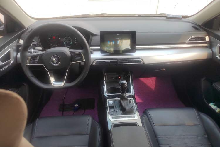 Used BYD Qin 2019 1.5L Automatic Luxury Model Center Console