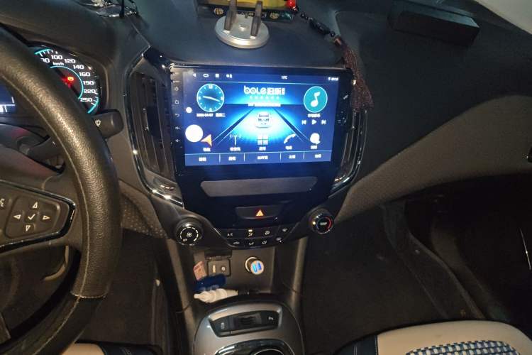 Used Chevrolet Cruze 2015 1.5L Manual Elite Edition Audio And AC Panel