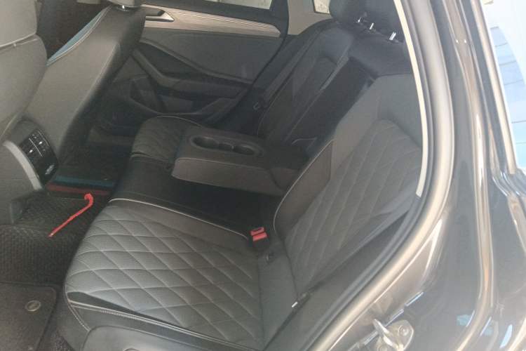 Used Volkswagen Sagitar 2025 Revised 300TSI DSG Excellence Edition Left Rear Seat