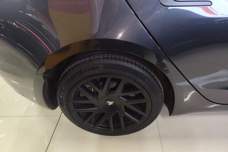 Used Tesla Model 3 2023 Long-Range All-Wheel-Drive Version