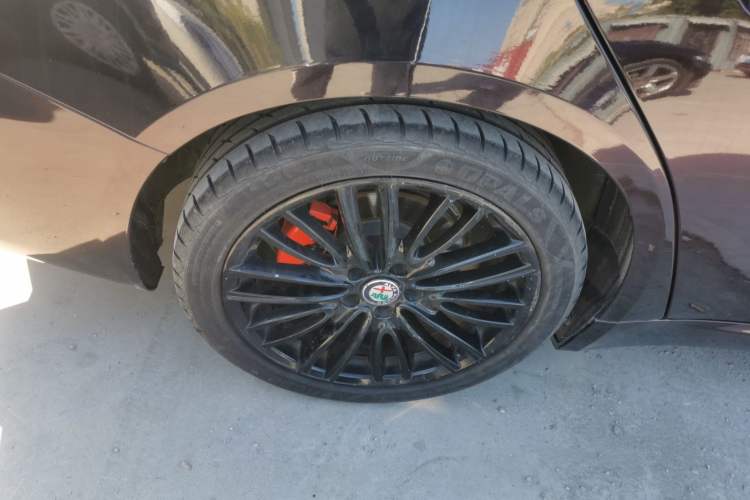 Used Alfa Romeo Giulia 2017 2.0T 200HP Elite Edition
