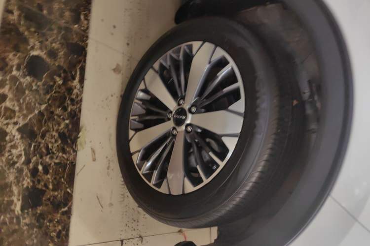 Used Haval F7 2020 1.5T Two-Wheel Drive iCool Right Front Wheel Hub