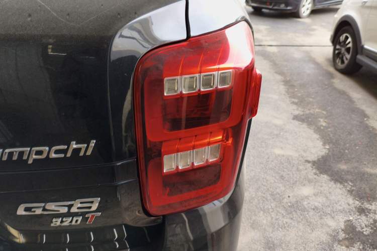 Used GAC Trumpchi GS8 2017 320T Two-Wheel Drive Luxury Smart Connectivity Version (7 Seats)