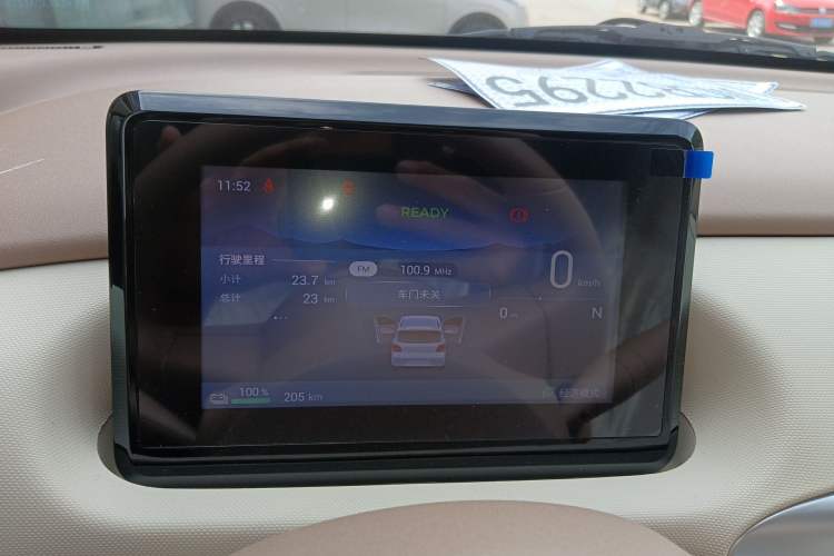 Used Wuling Hongguang MINIEV 2025 Four-Door Version Advanced Edition Instrument Cluster