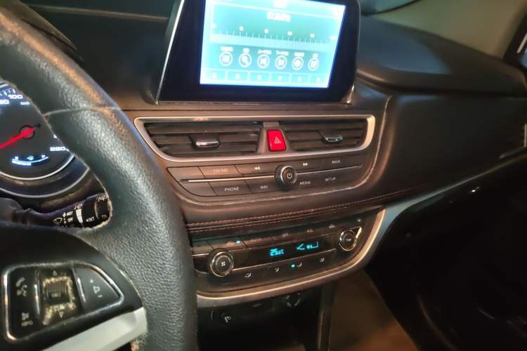 Used JAC Group Refine S3 2017 1.6L CVT Luxury Smart Model
