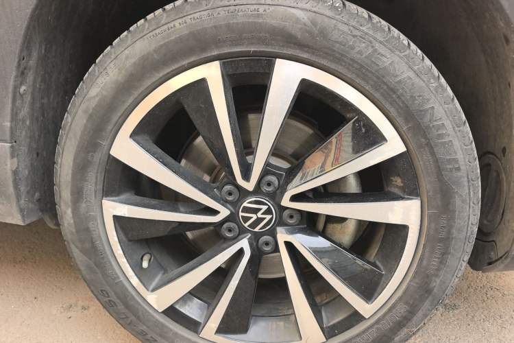 Used Volkswagen Tharu 2021 280TSI Two-Wheel-Drive Luxury Edition Right Front Wheel Hub
