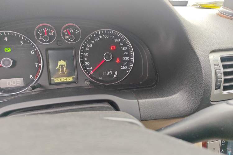 Used Volkswagen Passat 2009 2.8L V6 Automatic Supreme Edition Odometer Close Up