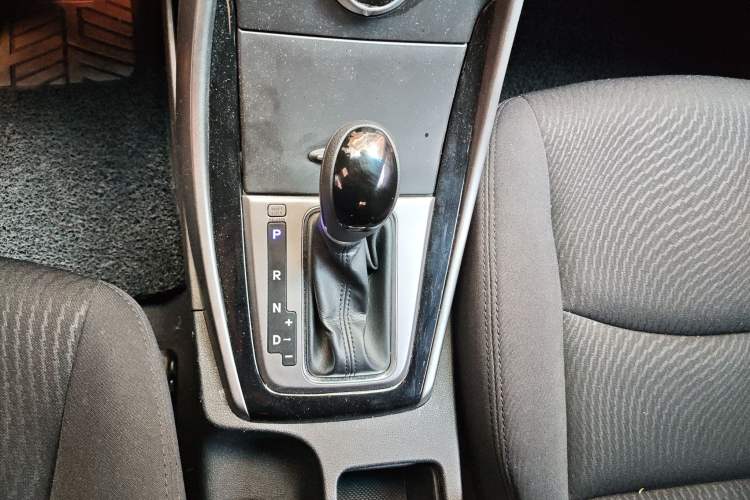 Used Hyundai Elantra (5th Generation / Langdong) 2016 1.6L Automatic Prestige Model Gear Lever