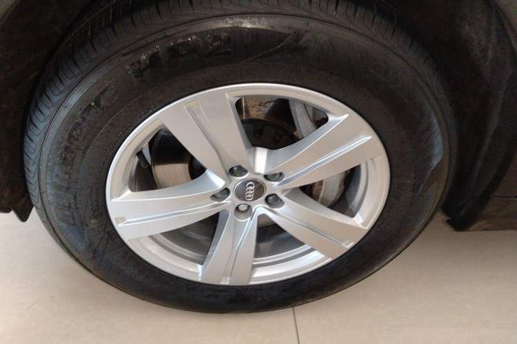 Used Audi Q7 2016 3.0 TFSI parallel import
