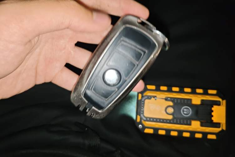 Used BMW 5 Series 2013 530Li Leading Model