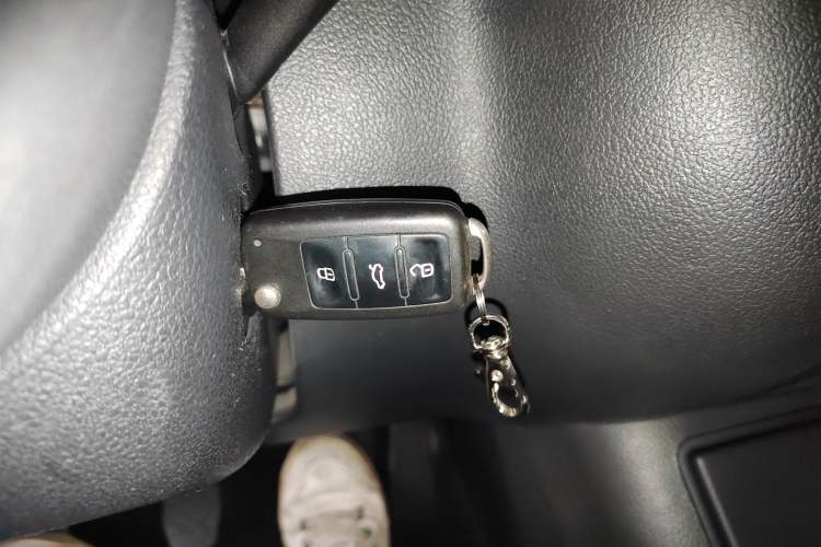 Used Volkswagen Tiguan 2015 1.8TSI Manual Two-Wheel Drive Fashion Edition Vehicle Key