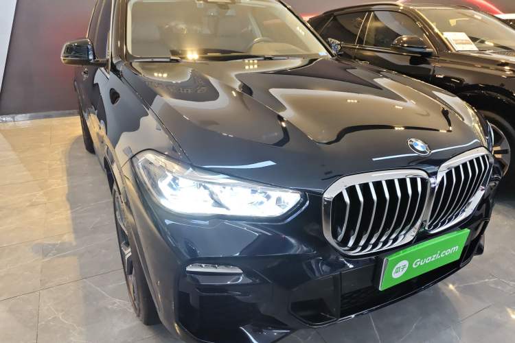 Used BMW X5 (Import) 2019 xDrive40i Luxury Model with M Sport Package
