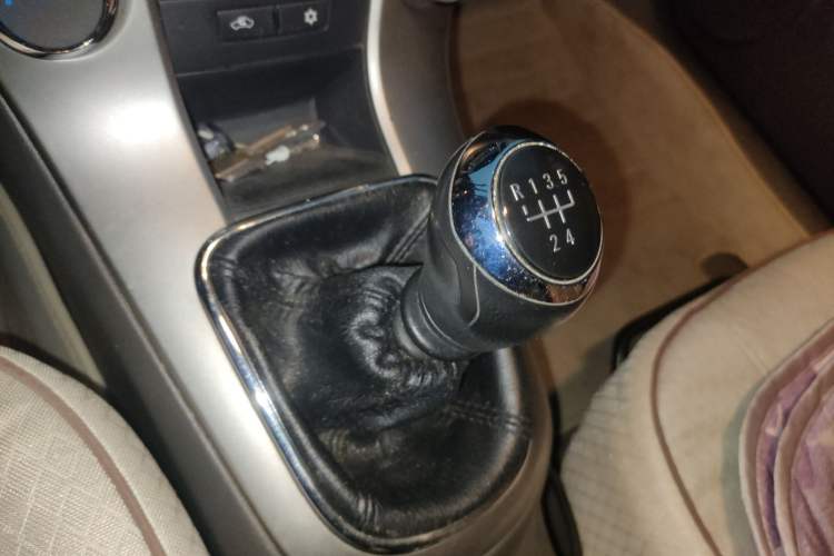 Used Chevrolet Cruze 2015 1.5L Classic SL MT