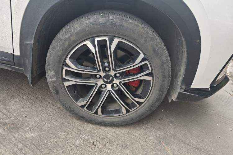 Used Wuling Alvez 2022 1.5T CVT Trendy & Cool Edition
