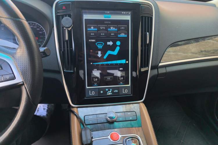 Used BYD Qin New Energy 2017 1.5T Luxury Model Audio And AC Panel