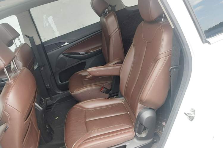 Used Buick GL6 2018 18T 6-Seater Luxury Model