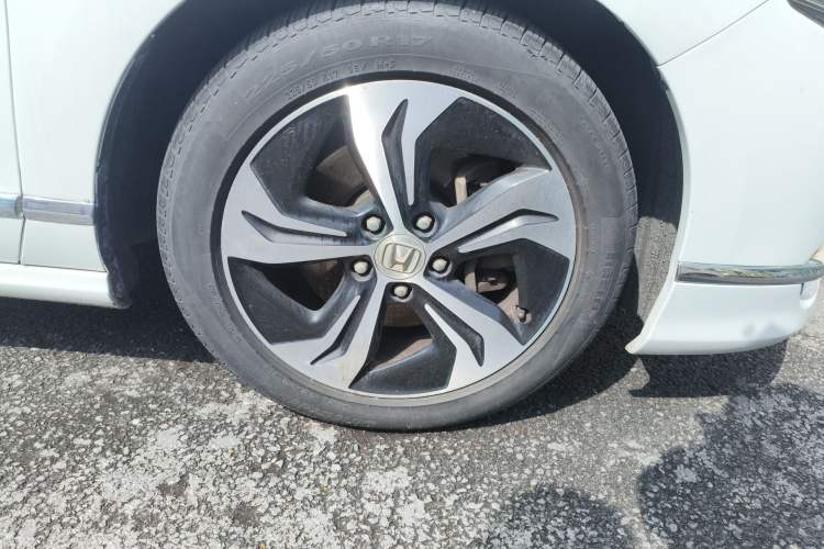 Used Honda Spirior 2015 2.4L Prestige Edition
