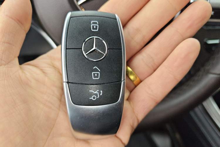 Used Mercedes-Benz GLC 2021 GLC 300 L 4MATIC Dynamic Model