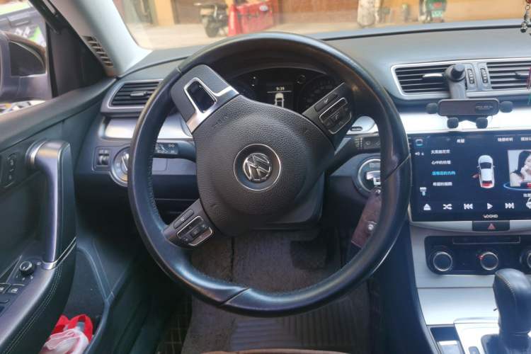Used Volkswagen Magotan 2013 1.8TSI Premier Model Steering Wheel