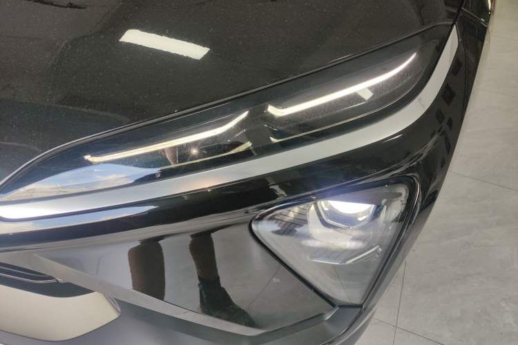 Used Nio EC6 2020 615 km Performance Edition Left Front Headlight