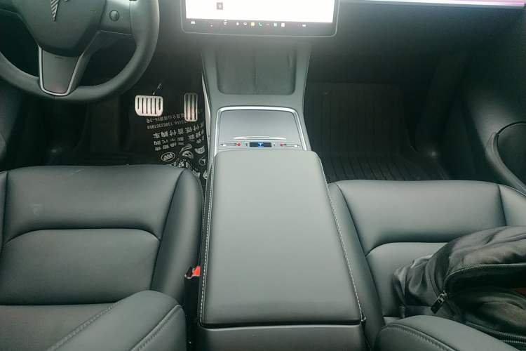 Used Tesla Model Y 2024 Rear-Wheel-Drive Version
