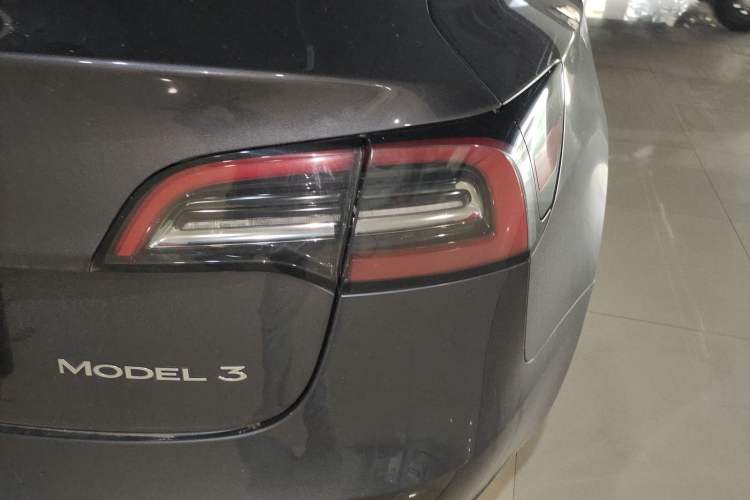 Used Tesla Model 3 2022 Rear-Wheel-Drive Version Right Rear Taillight