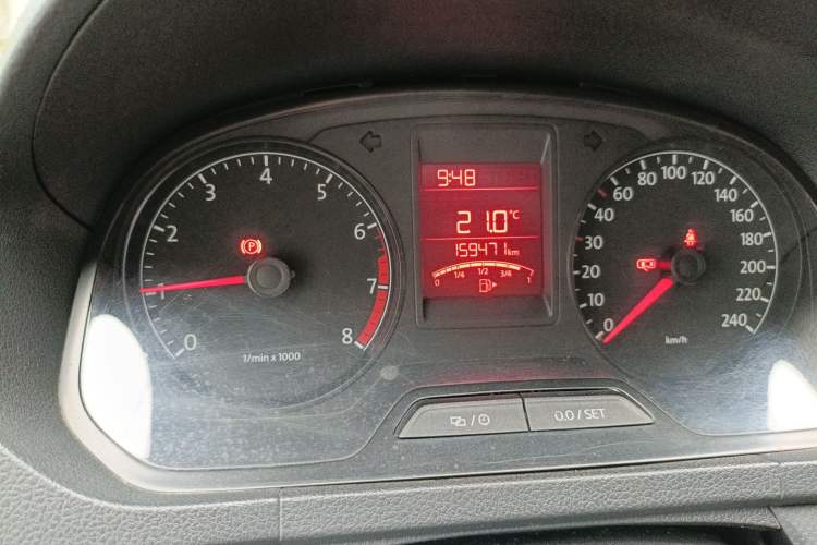 Used Volkswagen Jetta 2013 1.6L Manual Fashion Edition
