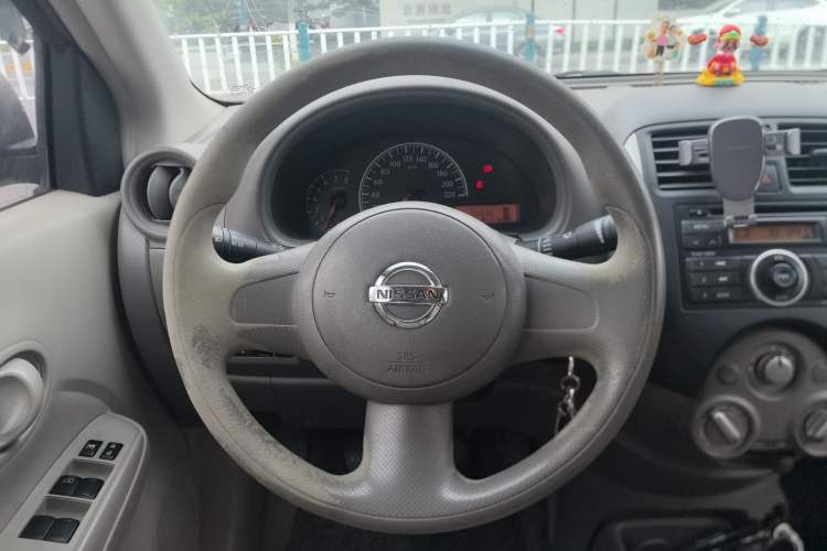 Used Nissan Sunny 2011 1.5XE Manual Comfort Edition Steering Wheel