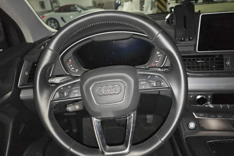Used Audi Q5L 2020 40 TFSI Prestige Fashion Edition Steering Wheel