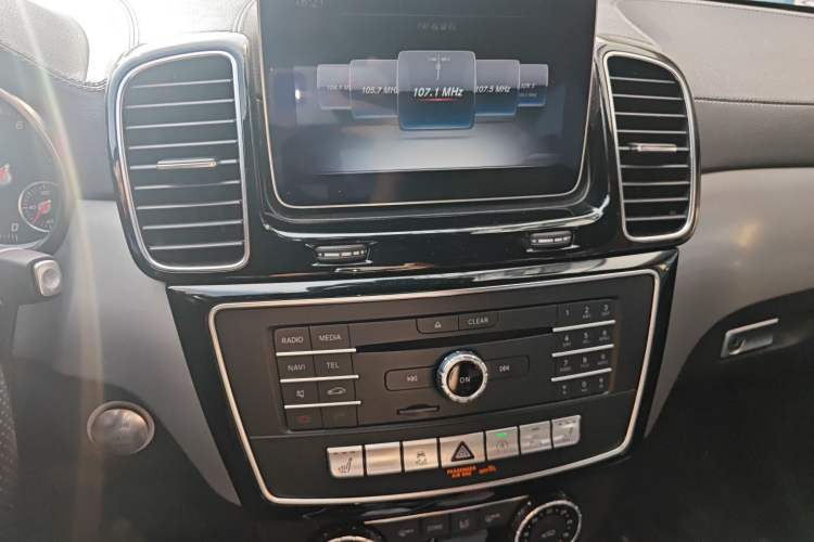 Used Mercedes-Benz GLE Coupe 2018 GLE 400 4MATIC Coupe SUV