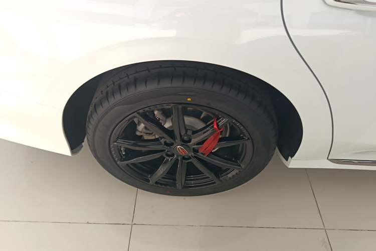 Used Hongqi H6 2024 2.0T ZhiZhen Edition