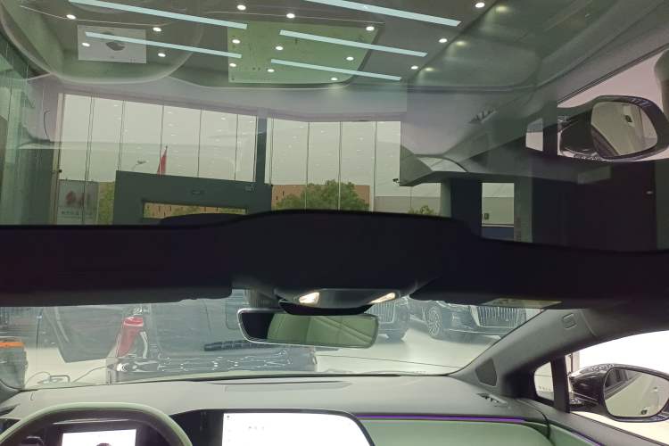 Used Hongqi EH7 2024 820 Pro
