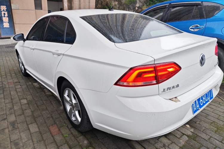 Used Volkswagen Lamando 2017 230TSI DSG Fashion Edition
