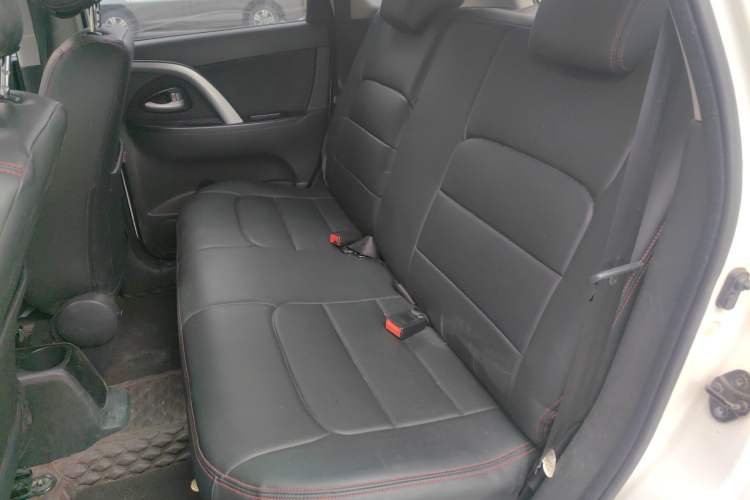 Used CHANGAN CX20 2014 1.4L Manual Sunroof Navigation Version – China IV Standard