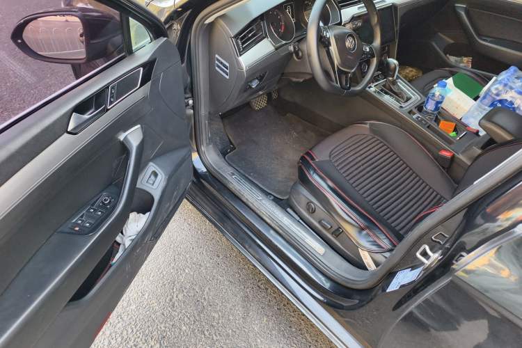 Used Volkswagen Magotan 2017 330TSI DSG Leading Model Driver Seat