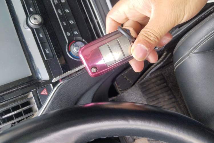 Used Roewe RX5 2016 20T Two-Wheel Drive Manual Flagship Edition