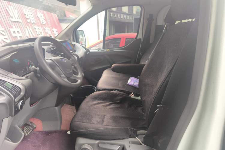 Used Ford Transit 2017 2.0T Gasoline Automatic Multi-Function Commercial Vehicle Short Wheelbase Low Roof China V Standard