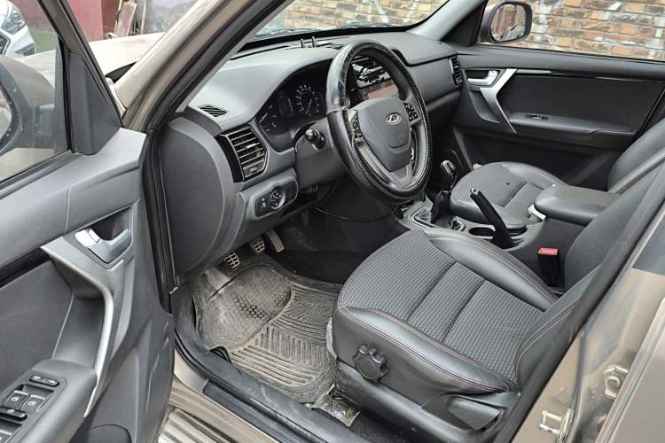 Used Chery Tiggo 3 2016 1.6L Manual ZhiShang Edition
