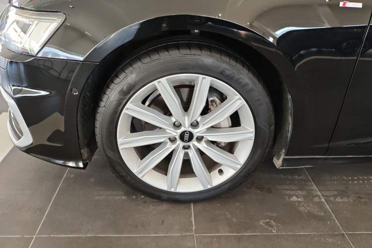 Used Audi A6L 2024 45 TFSI Prestige Dynamic Edition Left Front Wheel Hub