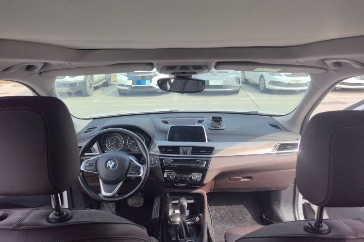 Used BMW X1 2018 xDrive20Li Luxury Edition Headliner