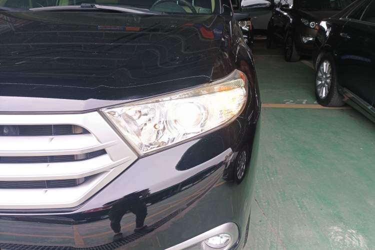 Used Toyota Highlander 2012 2.7L Two-Wheel Drive 7-Seater Luxury Edition Left Front Headlight