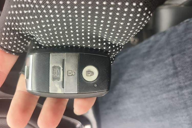 Used Kia KX5 2016 1.6T Automatic Two-Wheel Drive DLX Vehicle Key