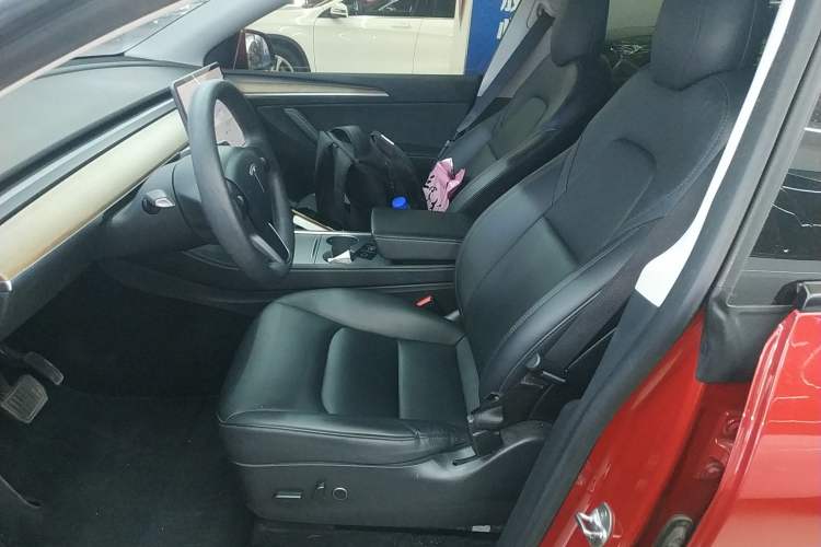 Used Tesla Model Y 2021 Long-Range All-Wheel-Drive Version