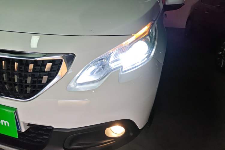 Used Peugeot 2008 2018 1.6L Automatic Trend Edition Left Front Headlight